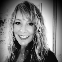 Umpqua Valley Public Defender Employee Tonya Starr's profile photo