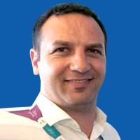 Adriano Menezes Email