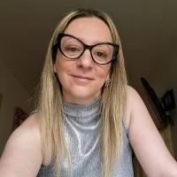 Mariana Zucconi Email