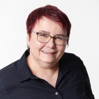 Cordelia Schneider Email