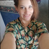 DotDotSmile Employee Lyndi Falcon's profile photo