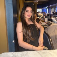 Mariam Iqbal Email