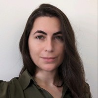 Daniele Araujo Email