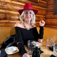 Susan Larson Email & Phone Number