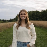 Molly + Kate Employee Marisa Grieser's profile photo