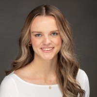 Leah Knotts Email & Phone Number