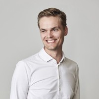 Frederik La Cour Email