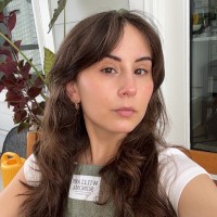 Dotted Line Communications Employee Becca Mitlin's profile photo