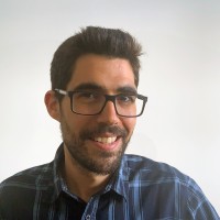 Alejandro Muñoz Morón Email