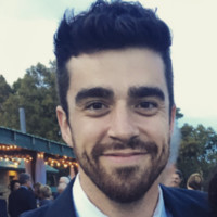 E-mail e número de telefone de Andrew Childs