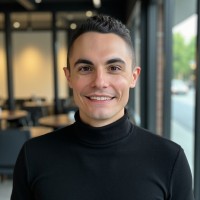 E-mail e número de telefone de Kit Brown