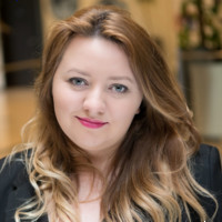 Alexandra Calugarici Email