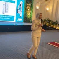 Nermeen Othman Email