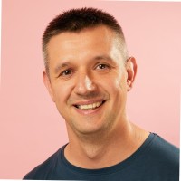 Daniel Nakoneczka Email