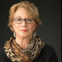 Red Door Custom LLC/Coldwell Banker Residential Brokerage Employee Wendy Hunter's profile photo