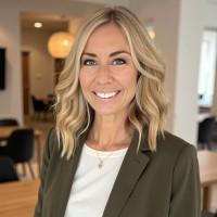 Kelly Crowe Email & Phone Number