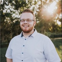 Thomas Oakes Email & Phone Number
