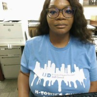 Roberts Tracy Email & Phone Number