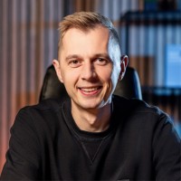 Marcin Kamiński Email