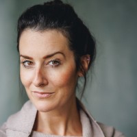 Camilla de Rivière Email