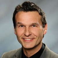 Wolfgang Grimm Email