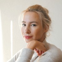 Katarína Hrúzová Email