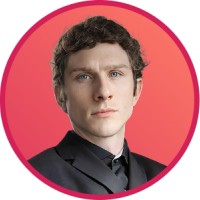 V4 Company Nunes e Associados Employee Felipe Augusto Fernandes's profile photo