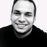 Ronald Hernández Email