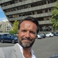 Damien Traverse Email & Phone Number