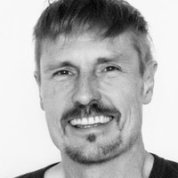 Per Zennström Email