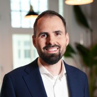 Tobias Larscheid Email