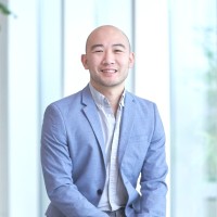 E-mail e número de telefone de Devon Kim-Krivec