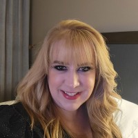 Wells Fargo Employee Lori Smart's profile photo