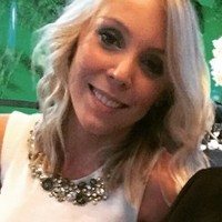 Slogan Propaganda Employee Fernanda Ayoub's profile photo