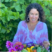 Emerald Davis Email & Phone Number