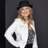 Outfront Solutions Employee Nicole Demeo's profile photo
