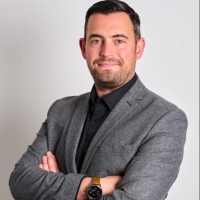 Tom Iosh Email & Phone Number