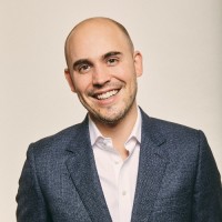 E-mail e número de telefone de Ryan Brier