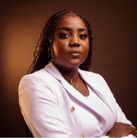 Loop Studio Employee Tobi Adebara's profile photo