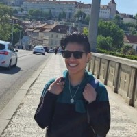 Email e telefono di Therese Relucio