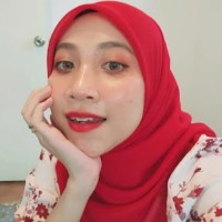Dozoff Employee Khairunnisa Ruslan's profile photo