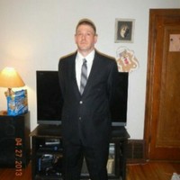 Outback Steakhouse Employee Aaron Byron's profile photo