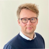 Pim van Leeuwen Email