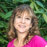 Trulee Evanston Employee Debbie Andruk's profile photo