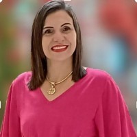 Elaine Moreira Email