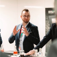 Björn Bauerfeind Email
