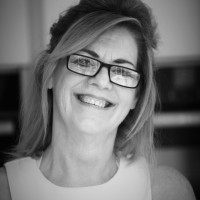 Curtain Call (Commercial) Ltd Employee Donna Nolan's profile photo