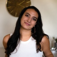 Ariana Nazari Email & Phone Number