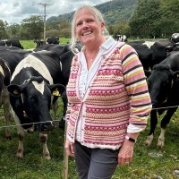 Amanda Broom Email & Phone Number