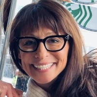 Liz Bousbouras Email & Phone Number